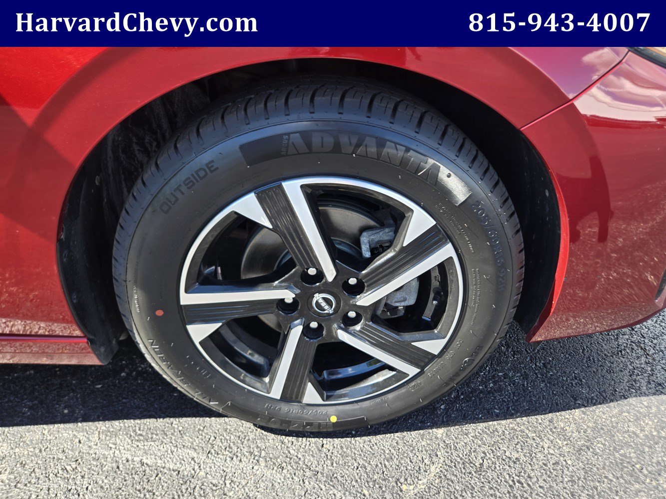Used 2024 Red Nissan SV Xtronic CVT image 38