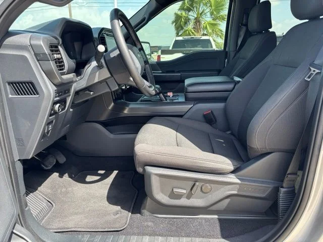 Used 2024 Silver Ford XLT image 10