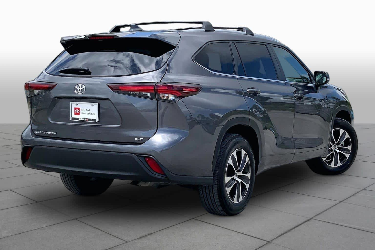 Used 2025 Magnetic Gray Metallic Toyota XLE image 13