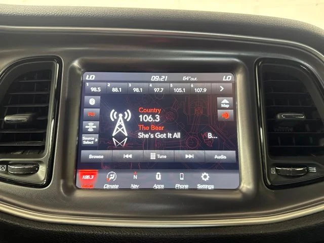 Used 2020 Pitch Black Clearcoat Dodge SXT image 14