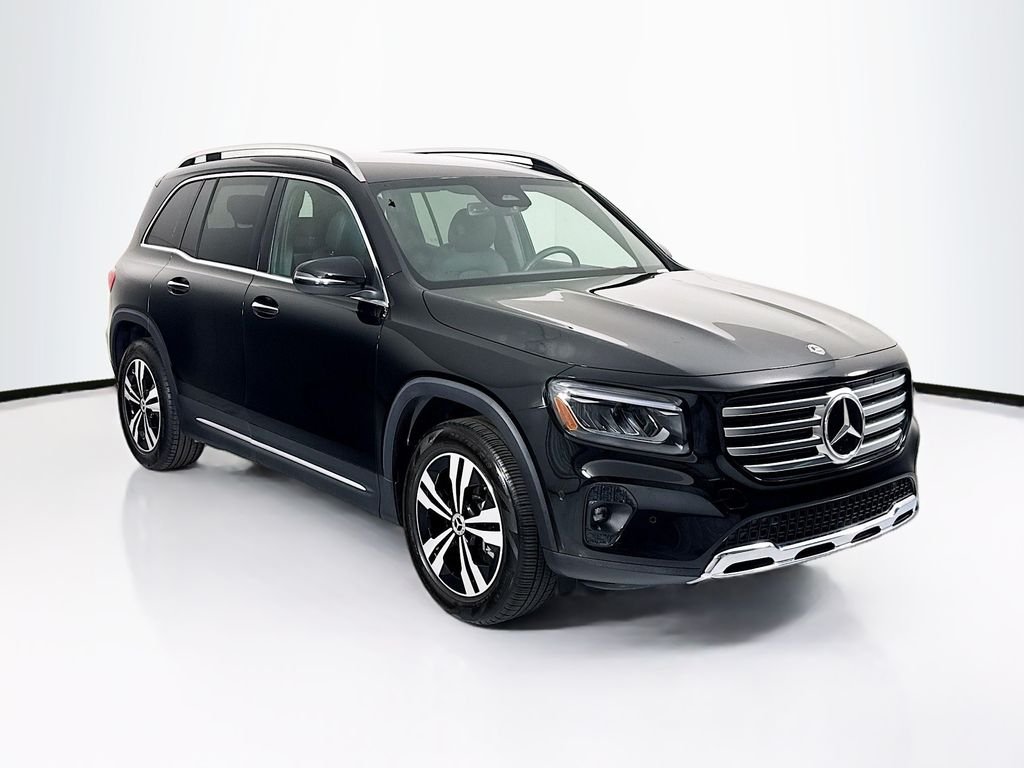 Used 2025 Night Black Mercedes-Benz GLB 250 image 3