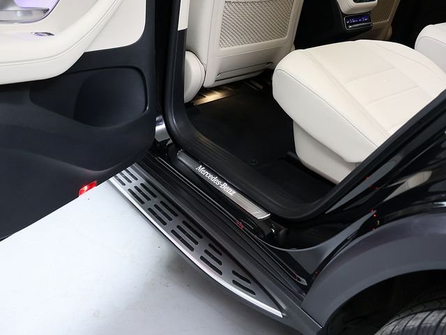 Certified Used 2026 Black Mercedes-Benz GLS 450 image 32
