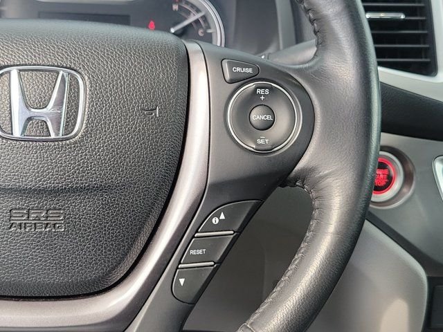 Used 2019 Obsidian Blue Pearl Honda RTL-T image 26