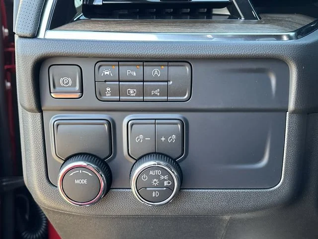 2026 Chevrolet Suburban High Country - Photo 21