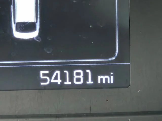 Used 2018 White Kia EX image 36