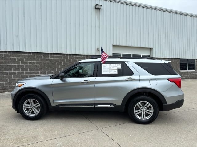 Used 2023 Silver Ford XLT image 11