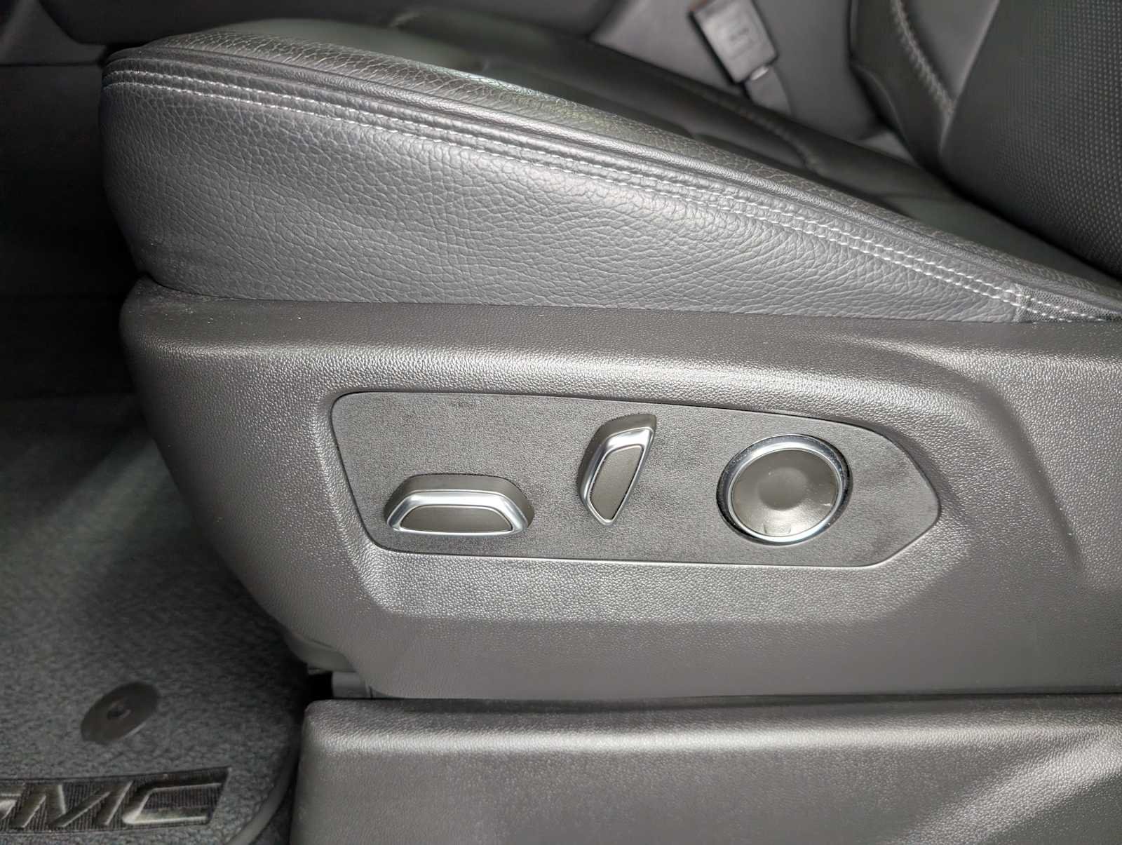 Certified Used 2025 Sterling Metallic GMC Denali image 43