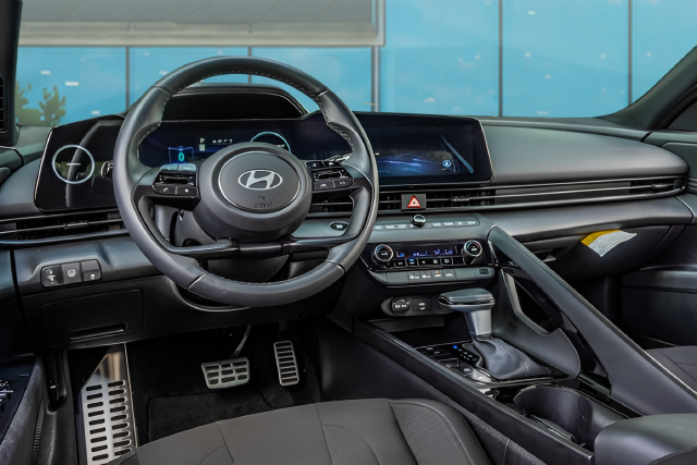 Certified Used 2025 Silver Hyundai SEL Sport image 11
