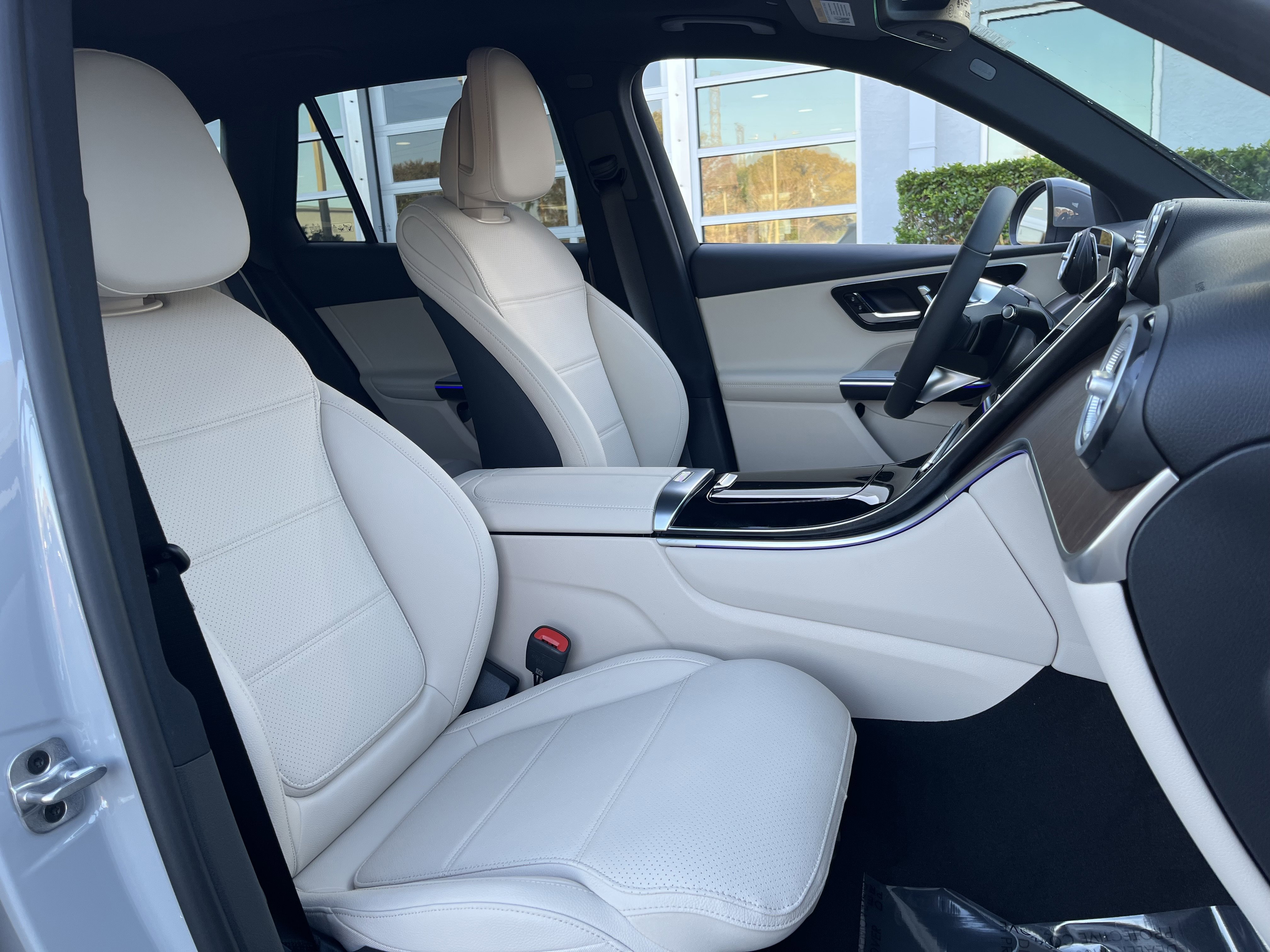 New 2026 MANUFAKTUR Alpine Grey Mercedes-Benz GLC 300 image 23