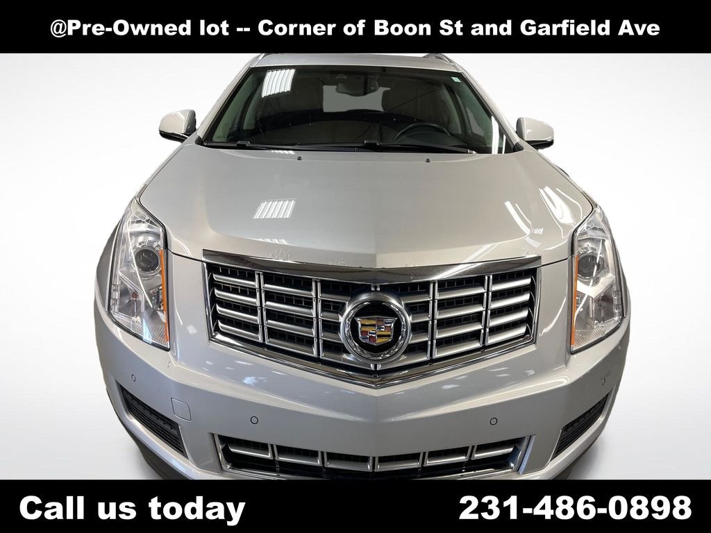 Used 2013 Silver Cadillac Luxury image 8