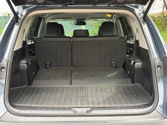 Used 2024 White Toyota XLE image 25