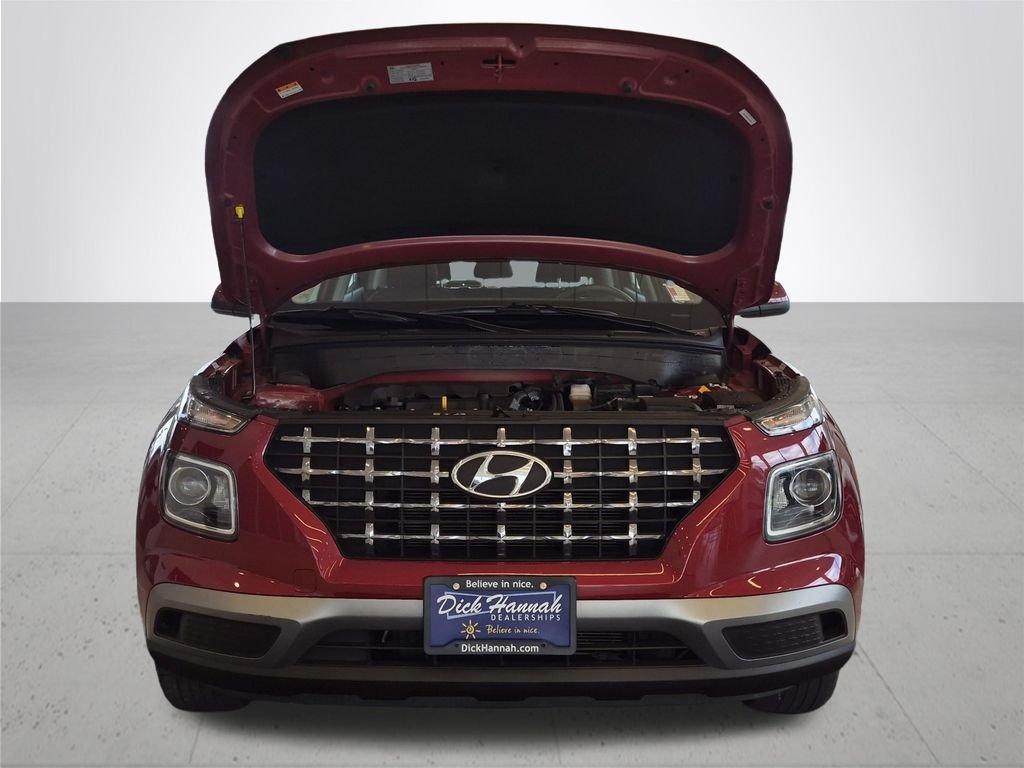 Used 2025 Red Hyundai SEL image 3