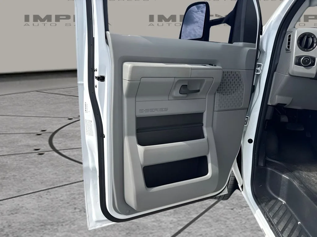 Used 2024 White Ford Base image 17
