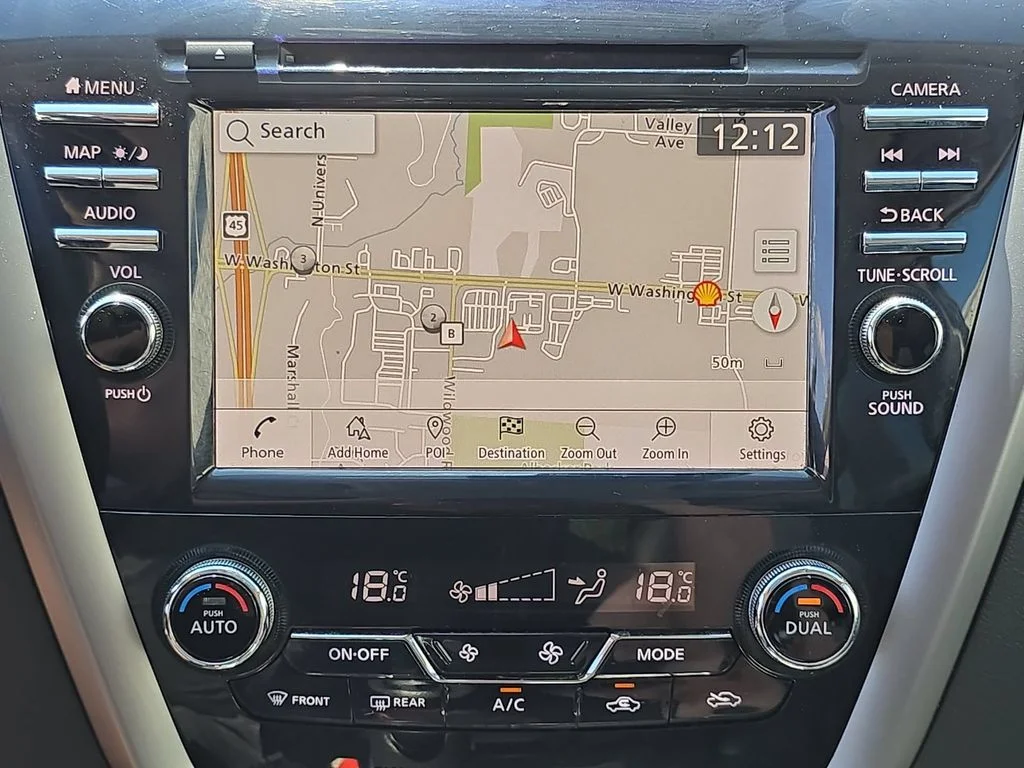 Used 2024  Nissan SV image 14