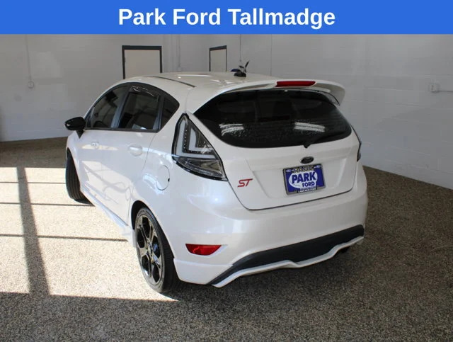 Used 2017 White Platinum Clearcoat Metallic Ford ST image 3