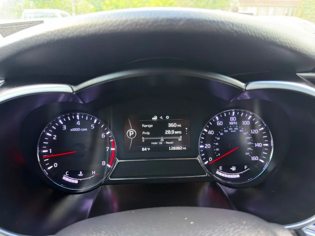 Used 2014 White Kia SXL image 20