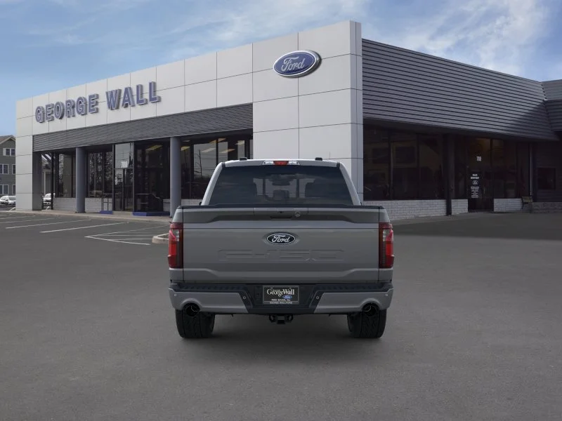 New 2026 Carbonized Gray Metallic Ford XLT image 27