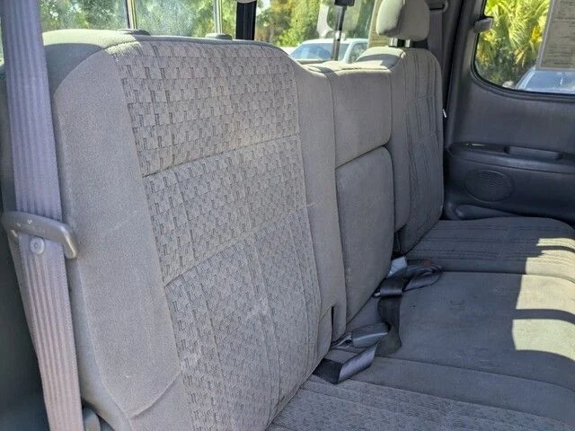 Used 2003 Silver Toyota SR5 image 27