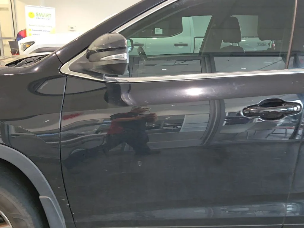 Used 2018 Black Toyota XLE image 2