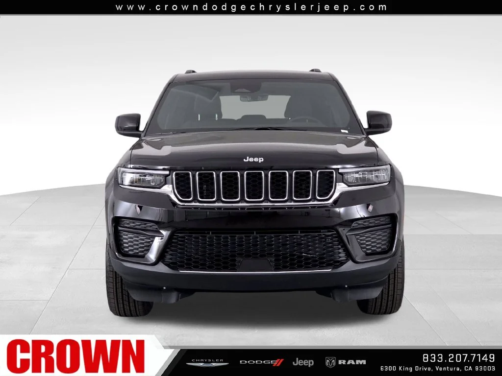 New 2026 Diamond Black Crystal Pearl-Coat Exterior Paint Jeep  image 2