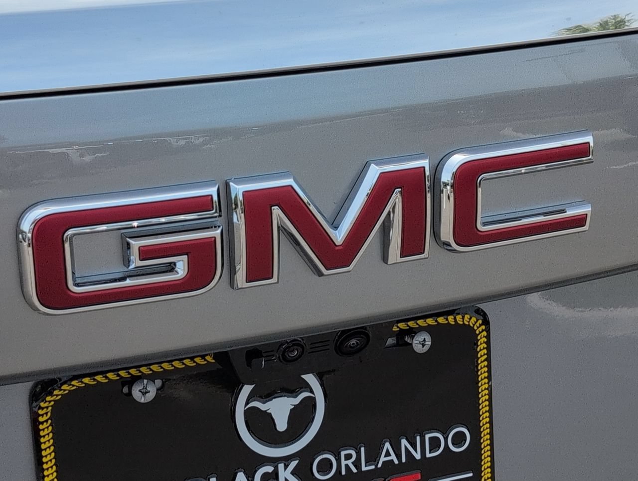 New 2026 Sterling Metallic GMC Elevation image 30