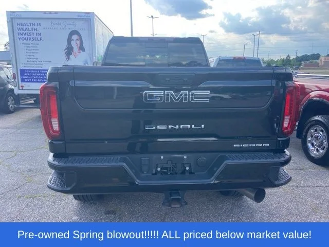 Used 2022 Black GMC Denali image 5