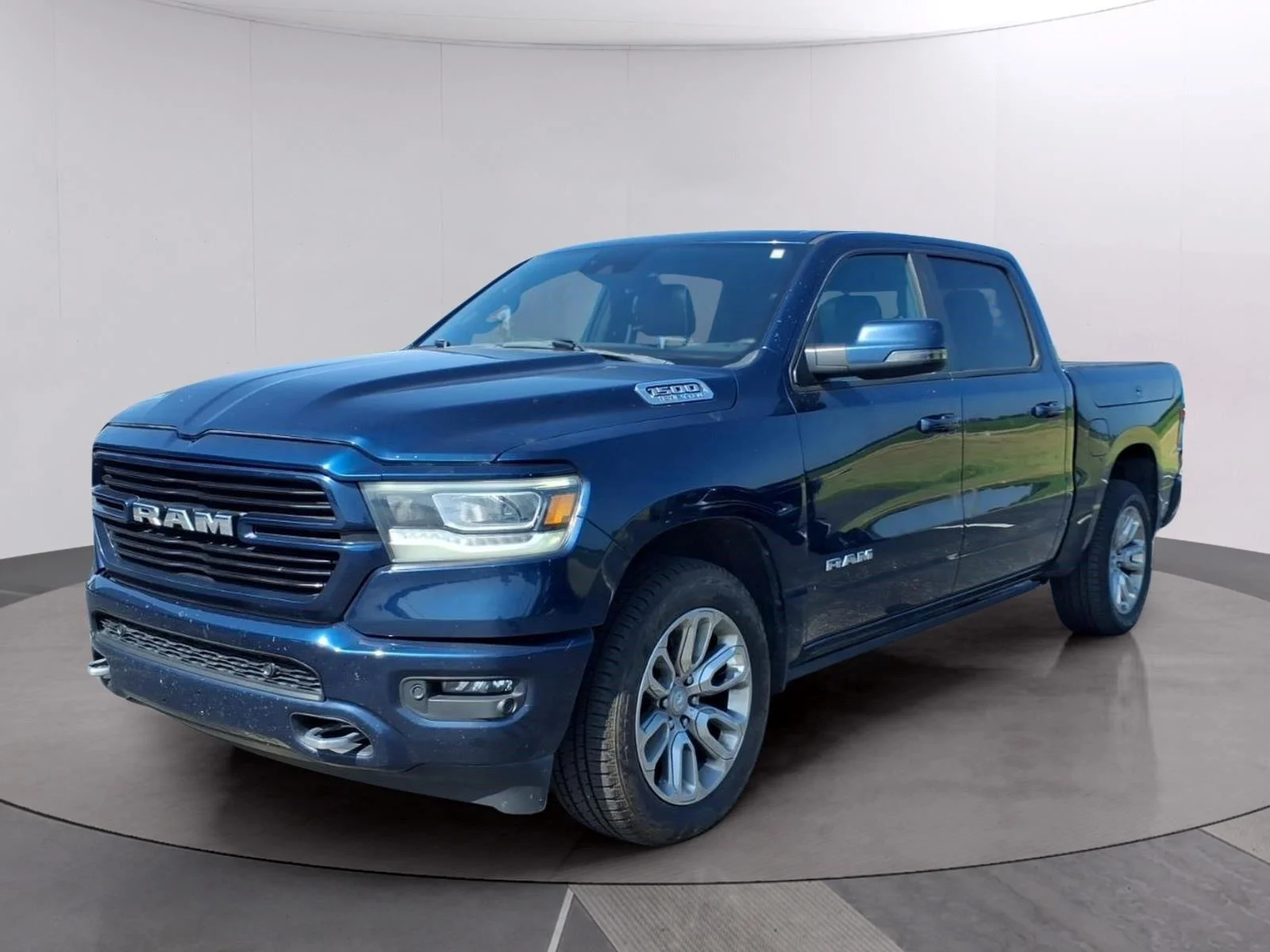 Used 2023 Diamond Black Crystal Pearlcoat Ram Laramie image 1