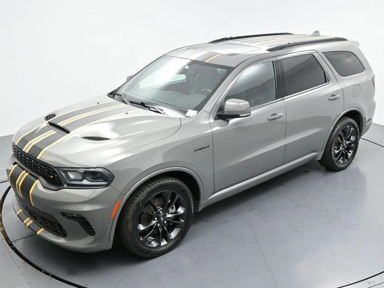 Used 2022 Destroyer Gray Clearcoat Dodge Orange Sport image 38