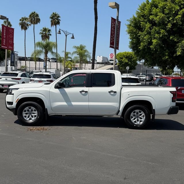 New 2026 Glacier White Nissan Crew Cab S image 4