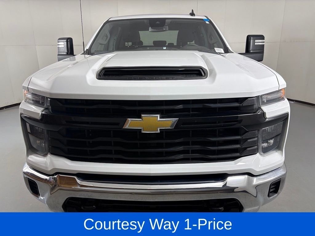 Used 2024 White Chevrolet Work Truck image 4