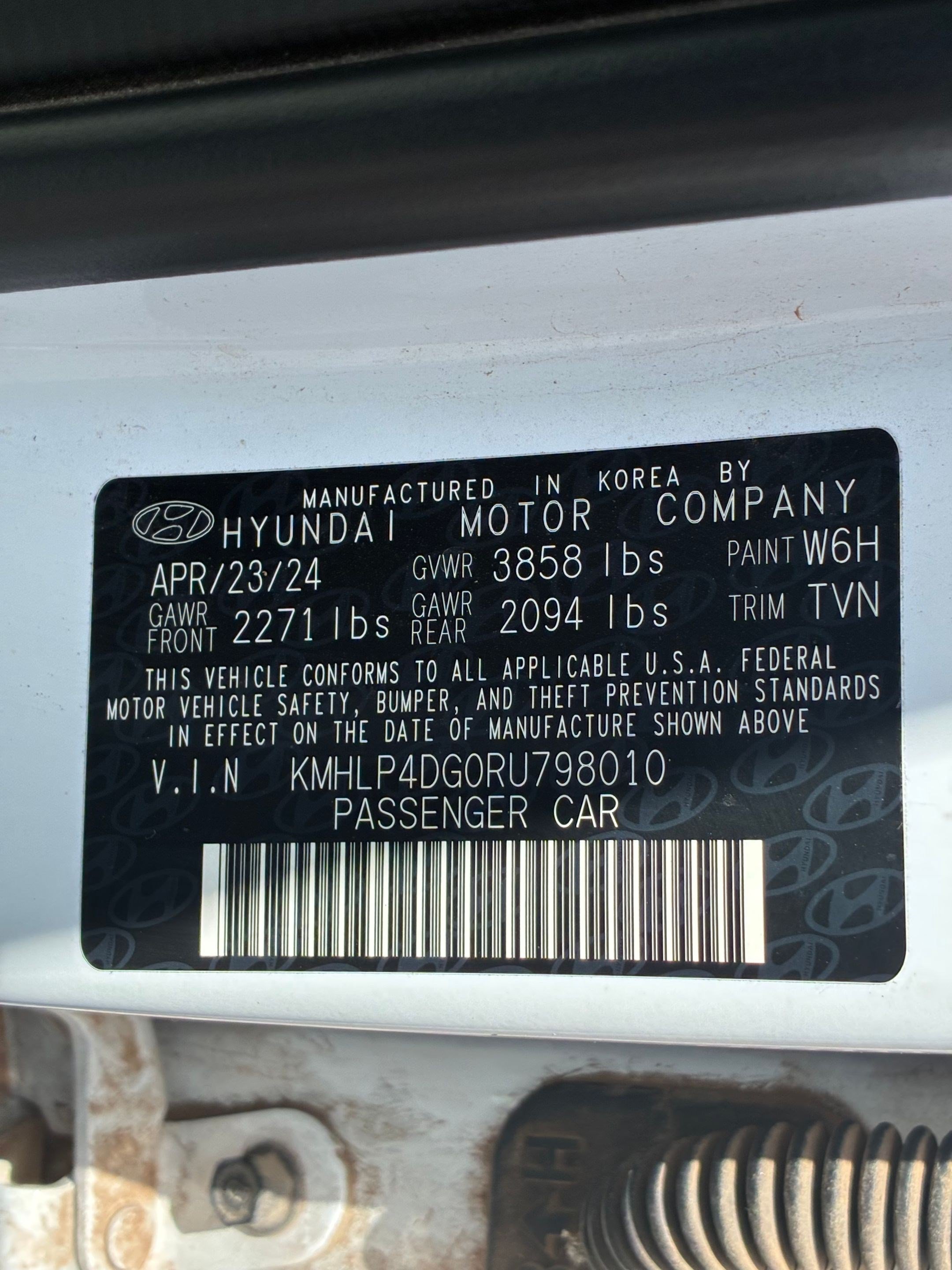2024 Hyundai Elantra Limited - Photo 33