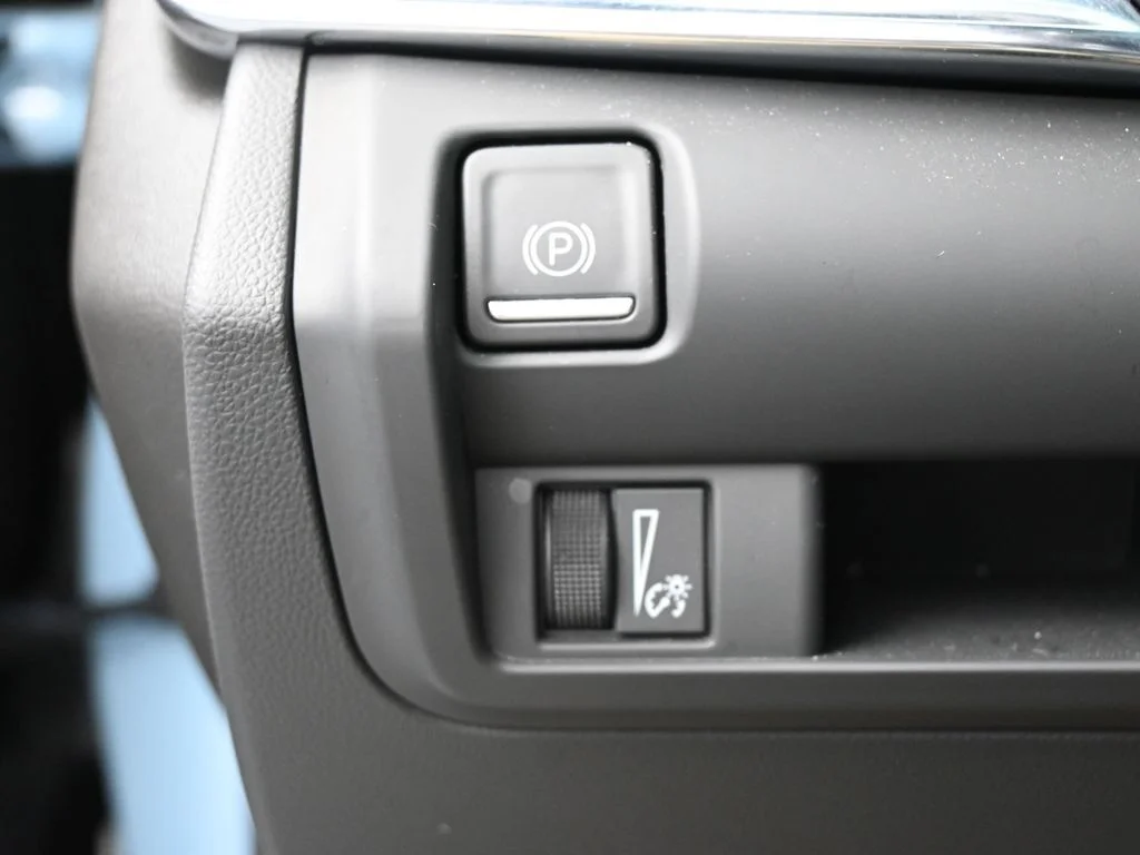 Used 2025 Drift Metallic Cadillac V-Series image 19