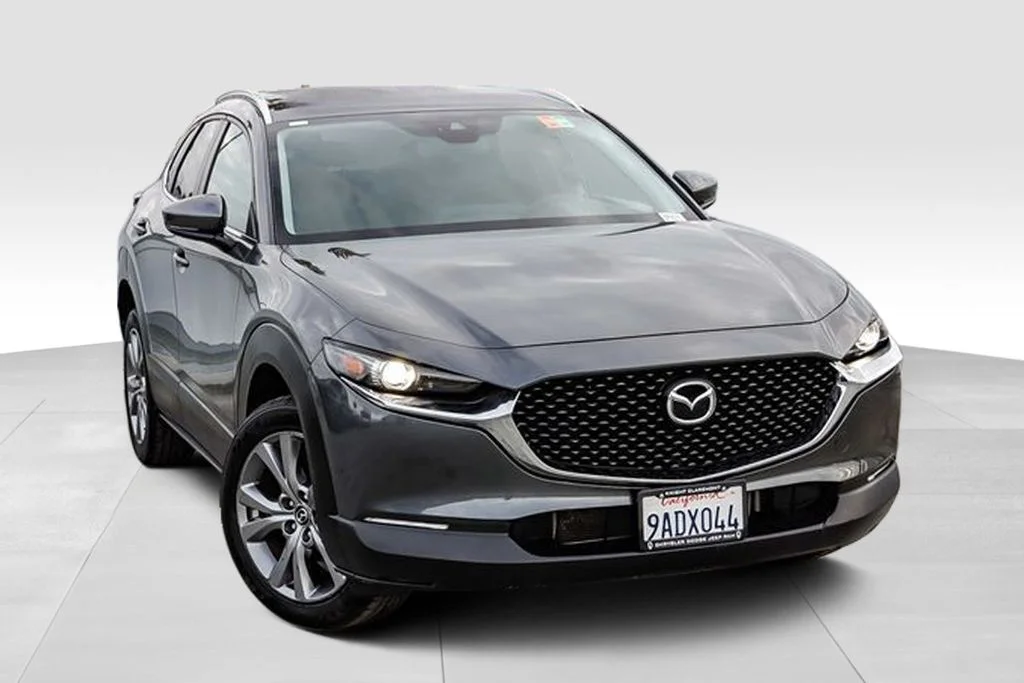 Vehicle Image 2