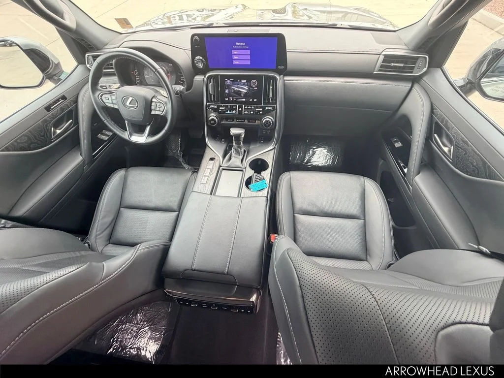 Used 2024 Silver Lexus 600 Premium image 14