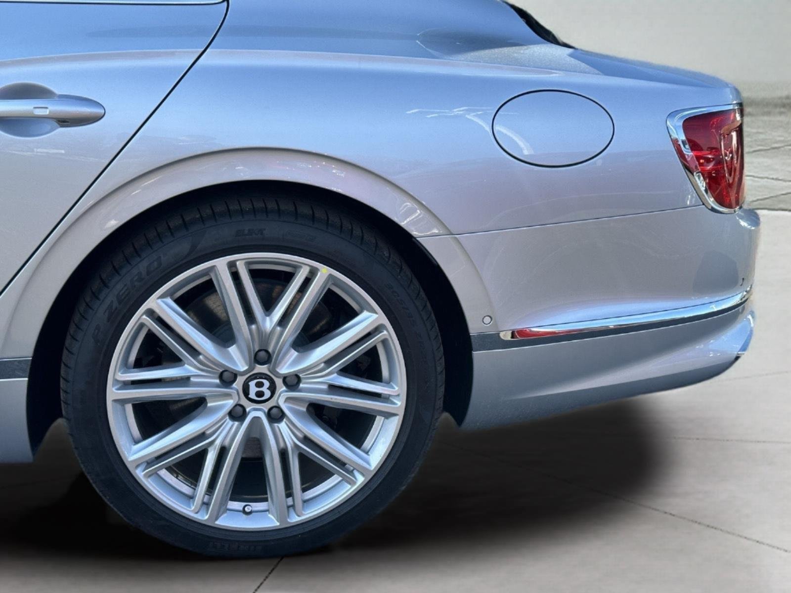 2026 Bentley Flying Spur - Photo 74