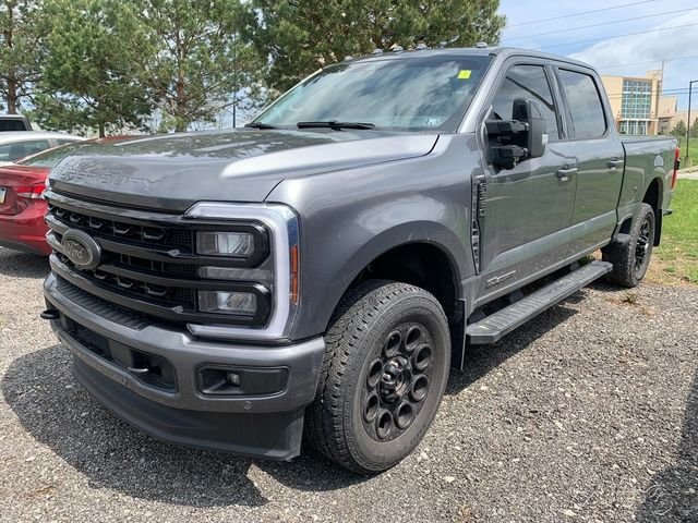 2024 Ford F-350 Lariat 4x4 Crew Cab 6-3/4' Box SRW's photo