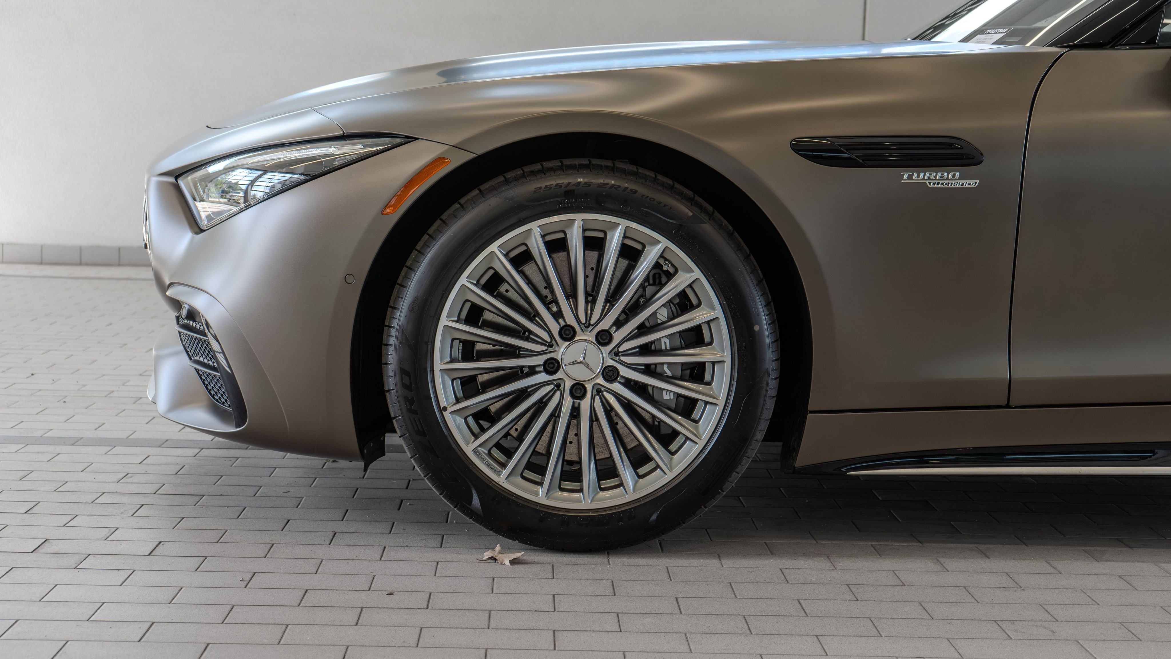 New 2026 Monza Grey Magno Mercedes-Benz SL 43 AMG® image 4
