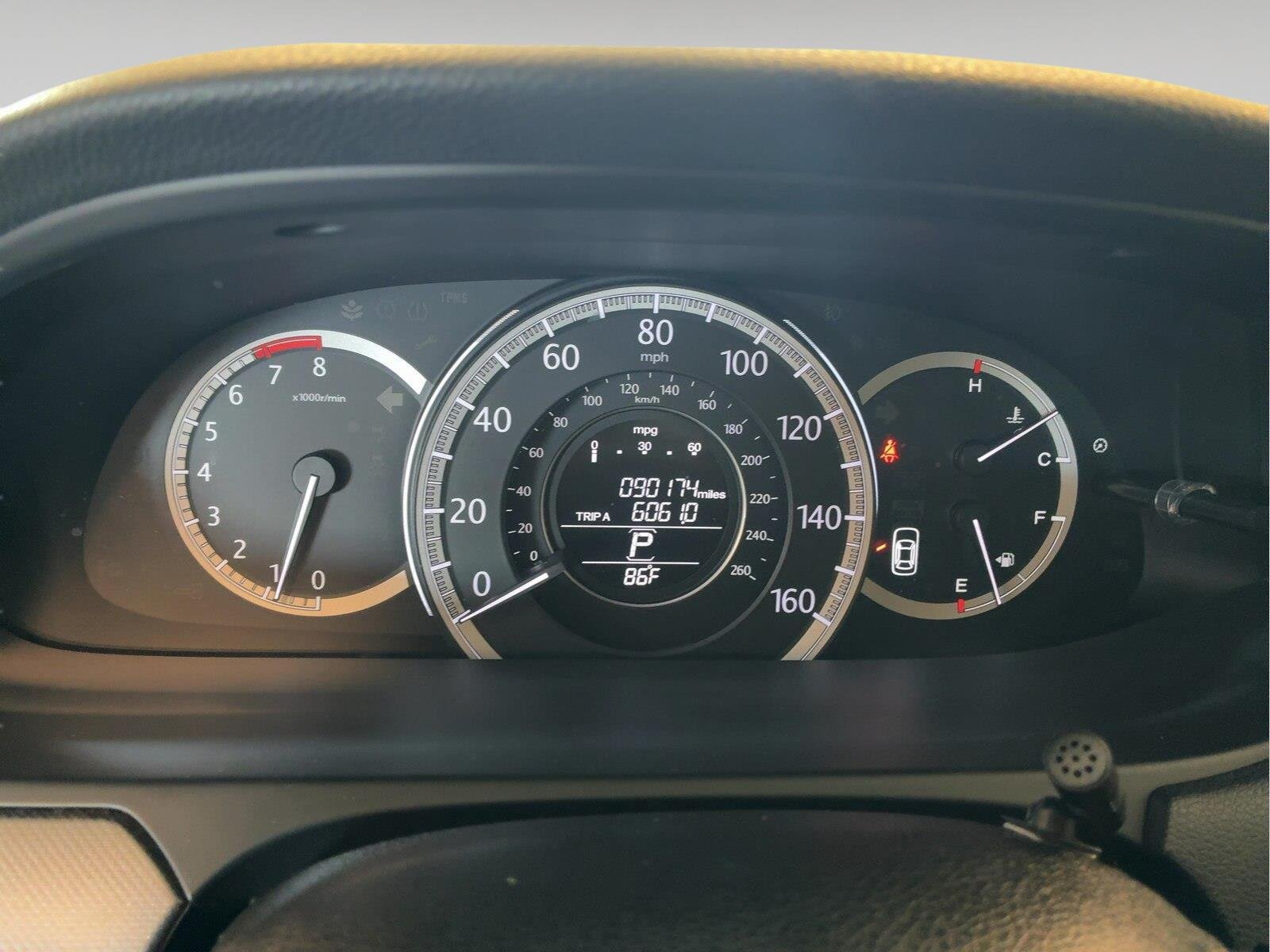 Used 2013 Honda Accord LX with VIN 1HGCR2F33DA193648 for sale in Kansas City