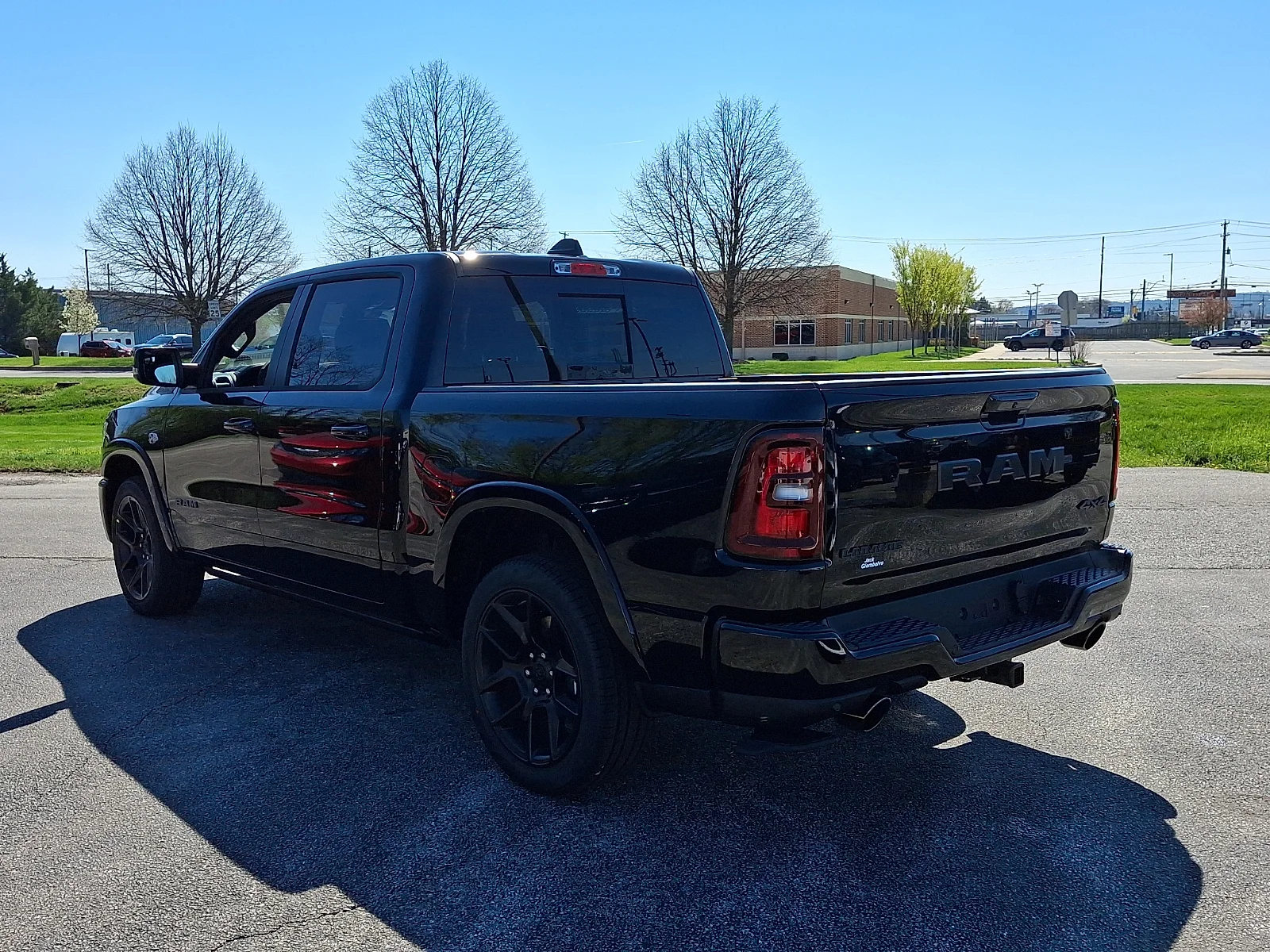New 2026 Diamond Black Crystal Pearl-Coat Exterior Paint RAM Laramie image 6