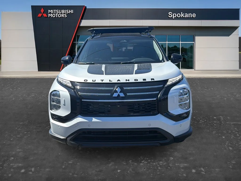 New 2026 White Diamond Mitsubishi TRAIL EDITION AWD image 2