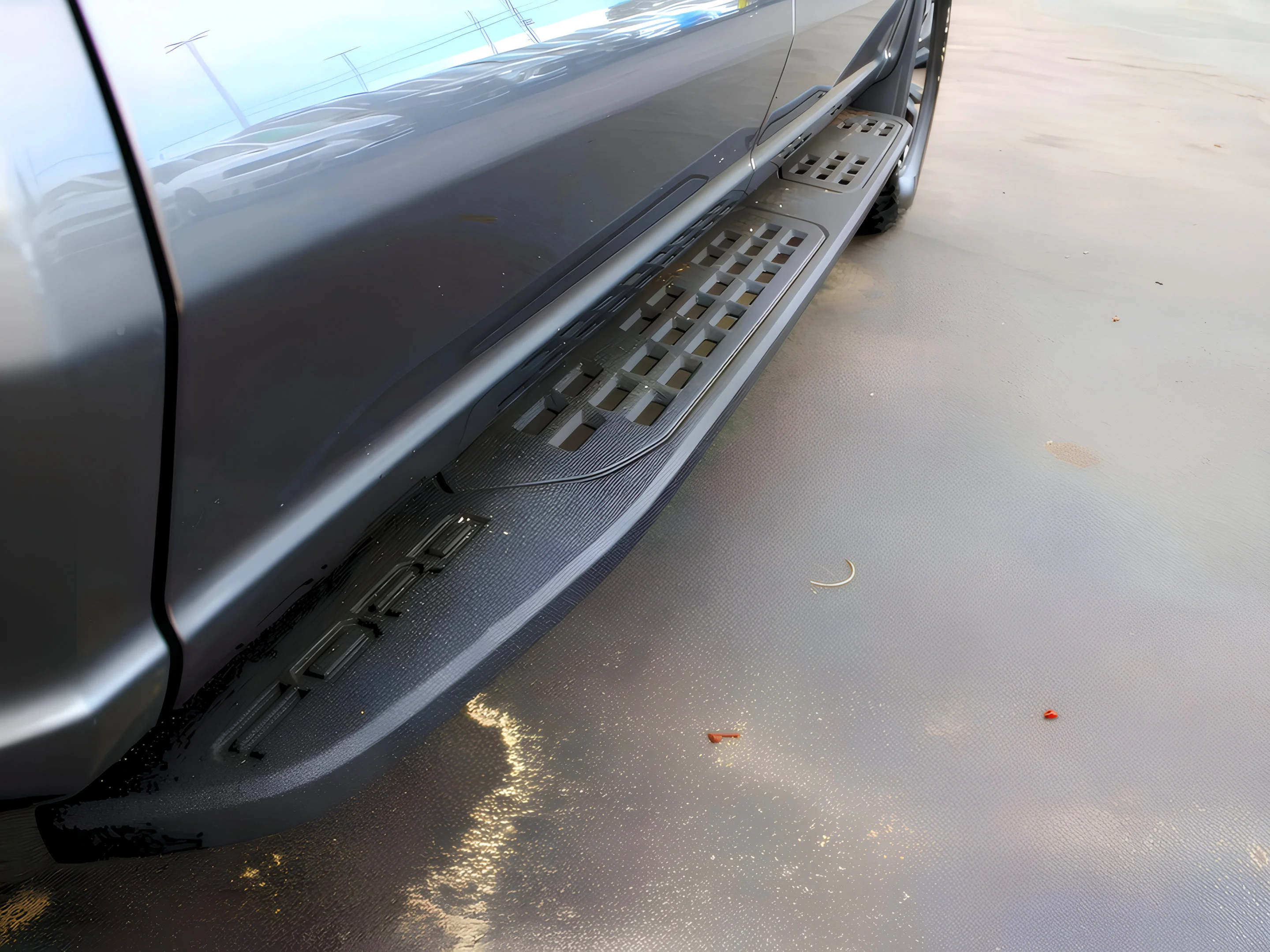 Used 2025 Carbonized Grey Metallic Ford Tremor image 12