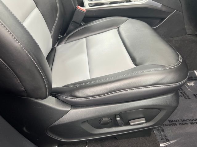 Used 2023 Stone Blue Metallic Ford XLT image 25