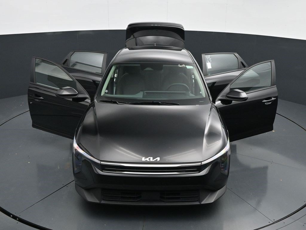 Used 2025 Aurora Black Pearl Kia LXS image 40