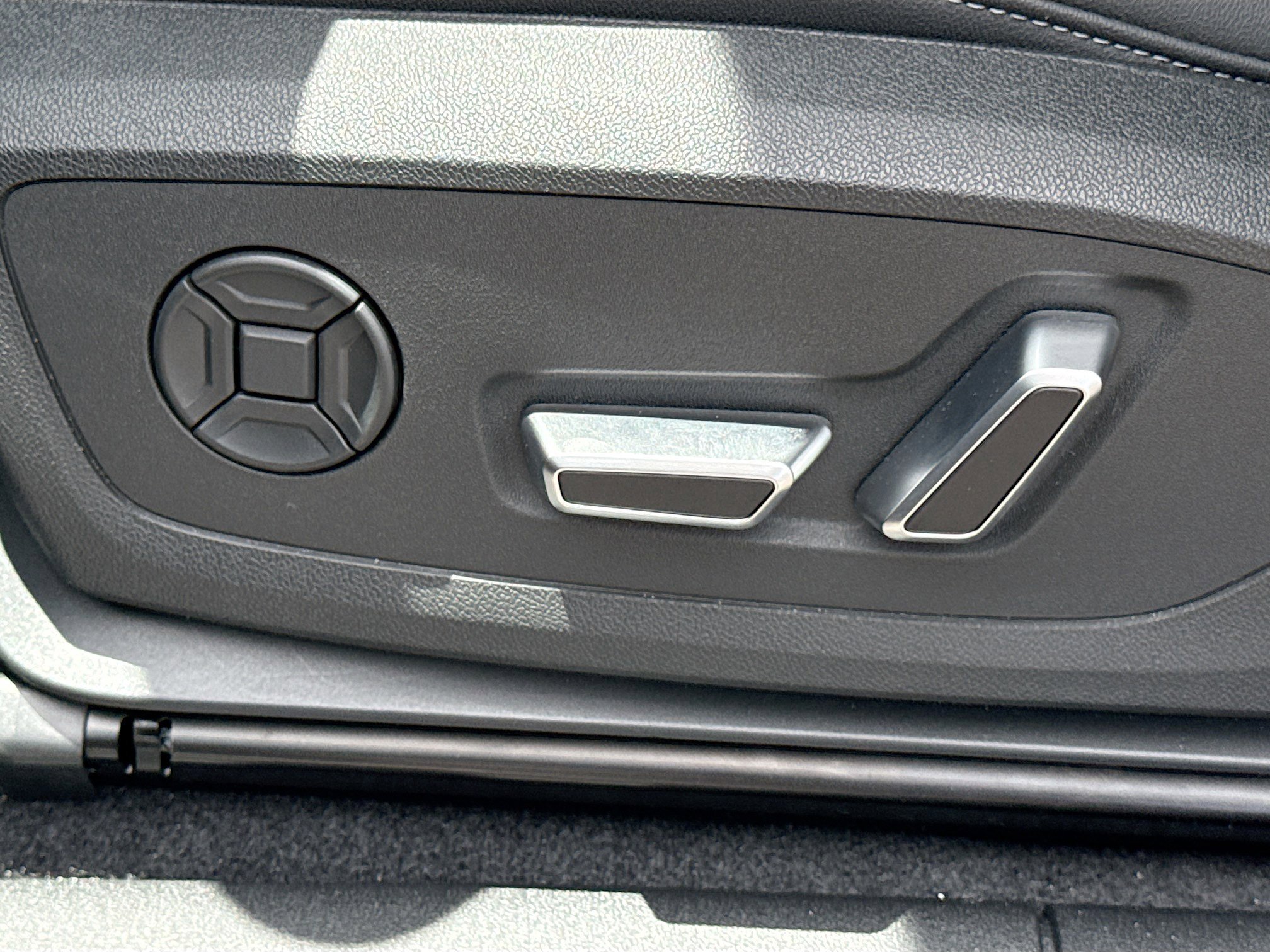 New 2026 Daytona Gray Pearl Effect Audi S line image 24