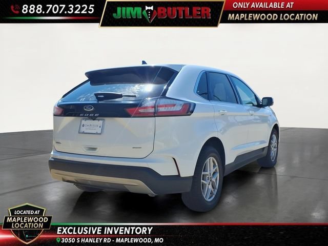 Used 2024  Ford SEL image 4