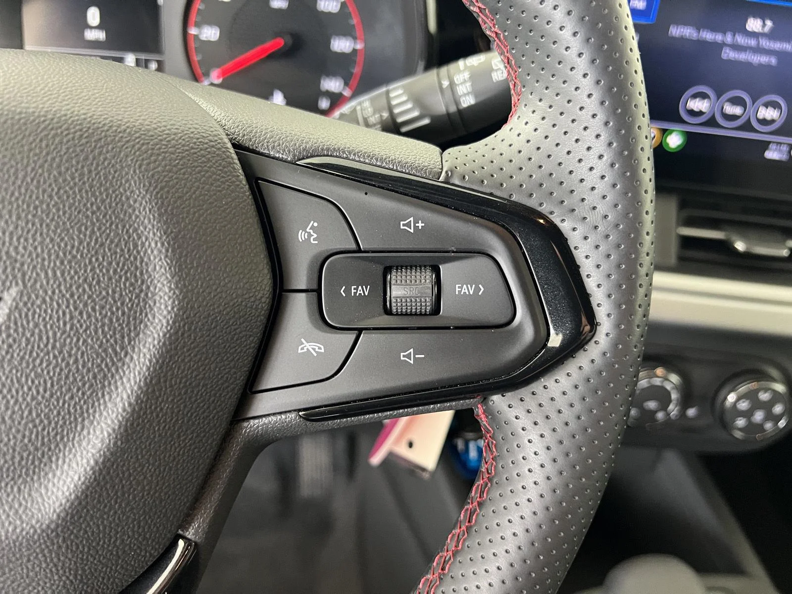 Used 2025 Marina Blue Metallic Chevrolet 1RS image 9