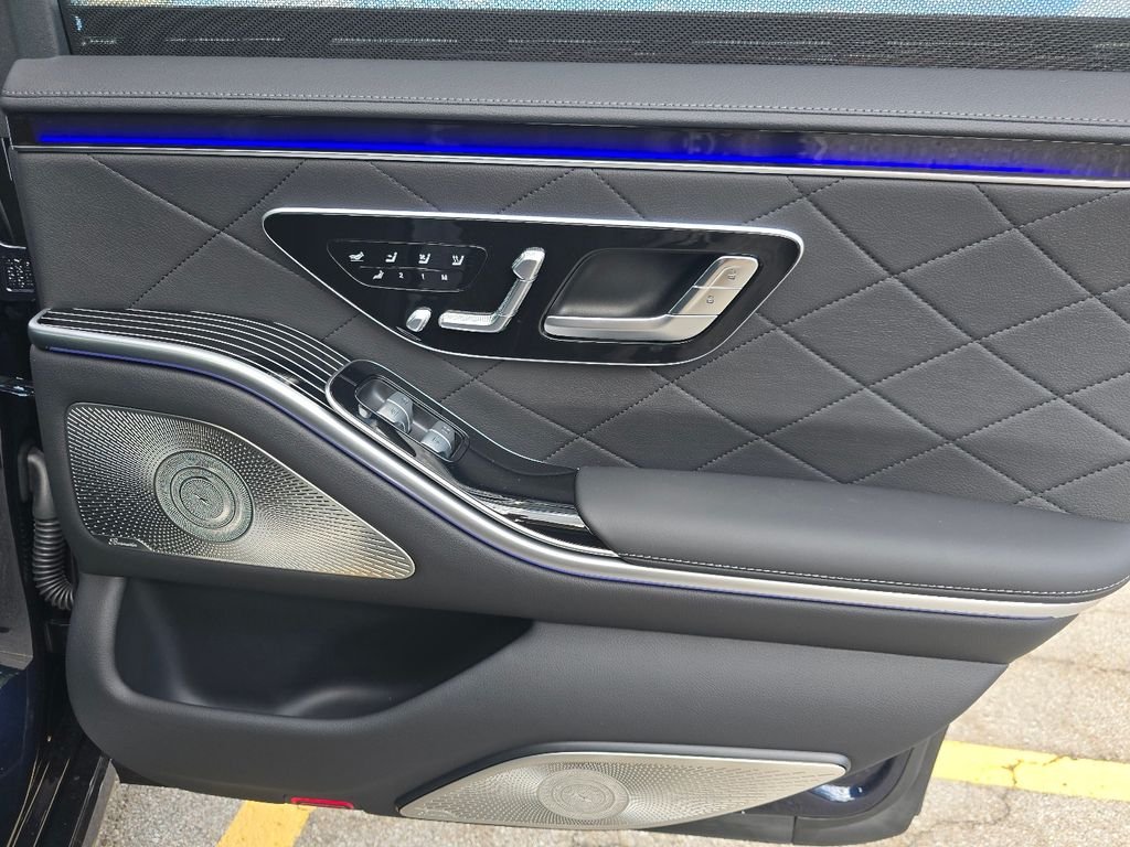 New 2026 Nautical Blue Metallic Mercedes-Benz S 580 image 22