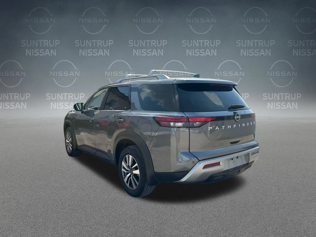 Used 2025 Gray Nissan SL image 35