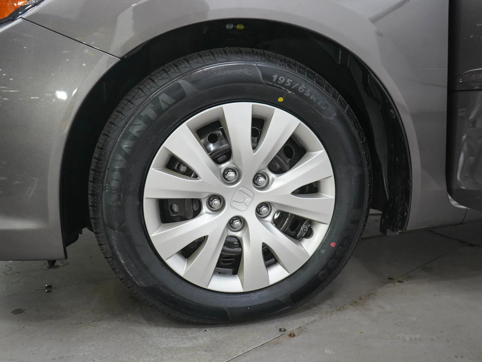 Used 2012 Urban Titanium Metallic Honda 4dr Auto LX image 25