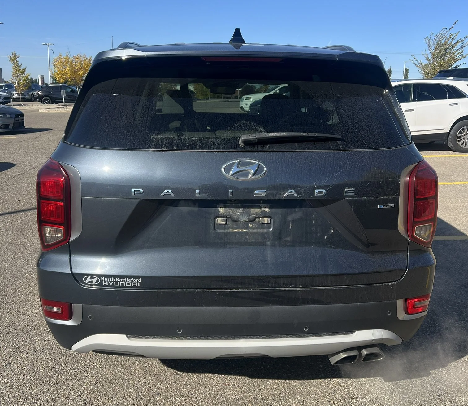Used 2020 Gray Hyundai Luxury AWD image 4